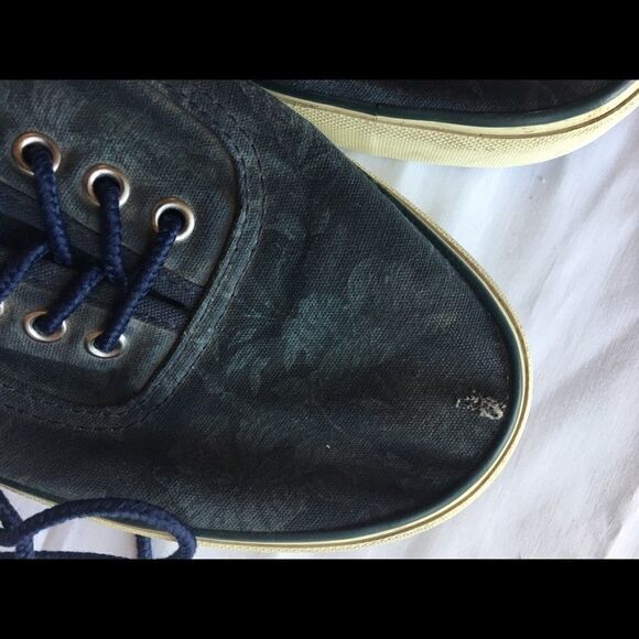 American Eagle Men’s Floral Navy Canvas Shoes EUC - Picture 4 of 12